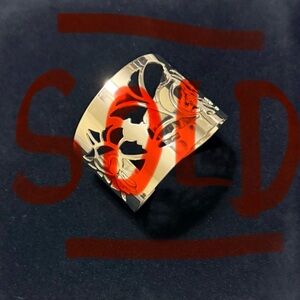 ❗️SOLD ❗️Beautiful Avon Silvertone Floral Cutout Cuff Bracelet, 2007